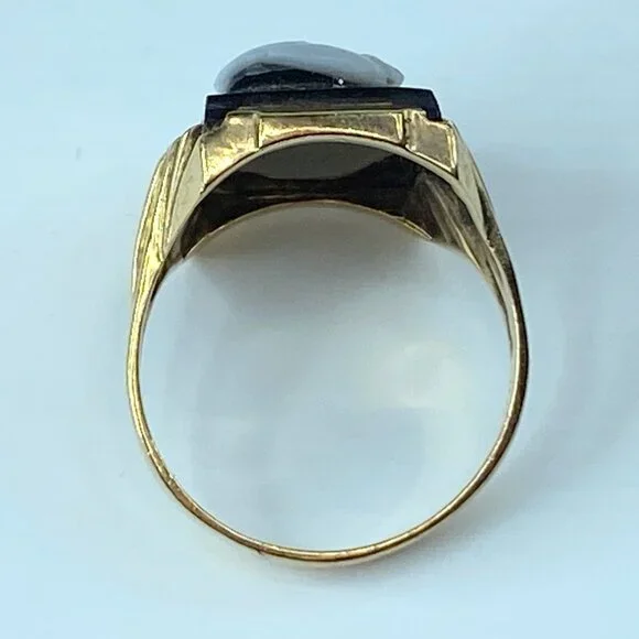 Vintage Black Black & White Cameo Old gentleman 10 Karat Ring 6.6g s11.25 JR8641